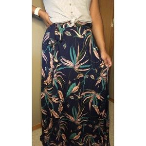 I Love H81 Forever 21 Floral Wrap Maxi Skirt